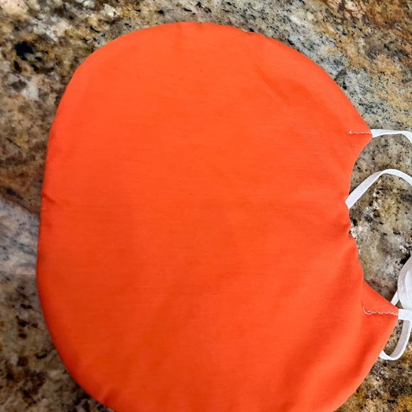 Handmade vintage gingham bunny bib - Picture 2 of 2